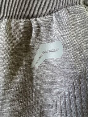 Pursue Fitness Women's Gray Seamless Leggings